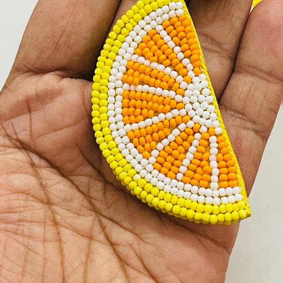 Handmade beaded earrings - Picture 3 of 5